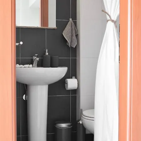 F & B Collection - Escape Avenue