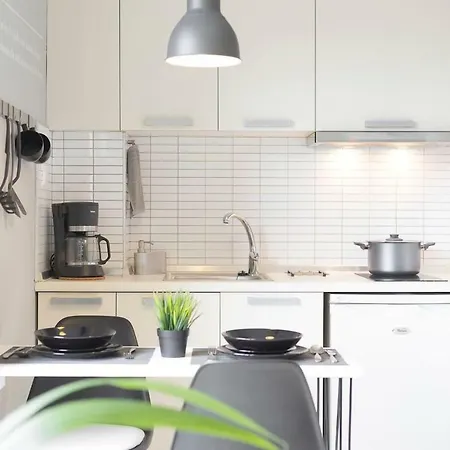 F & B Collection - Escape Avenue