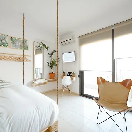 F & B Collection - Escape Avenue Θεσσαλονίκη